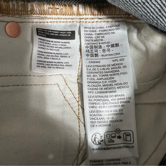 Levi’s JAPANESE SELVEDGE HIGH RISE BOYFRIEND JEANS - Picture 14 of 16